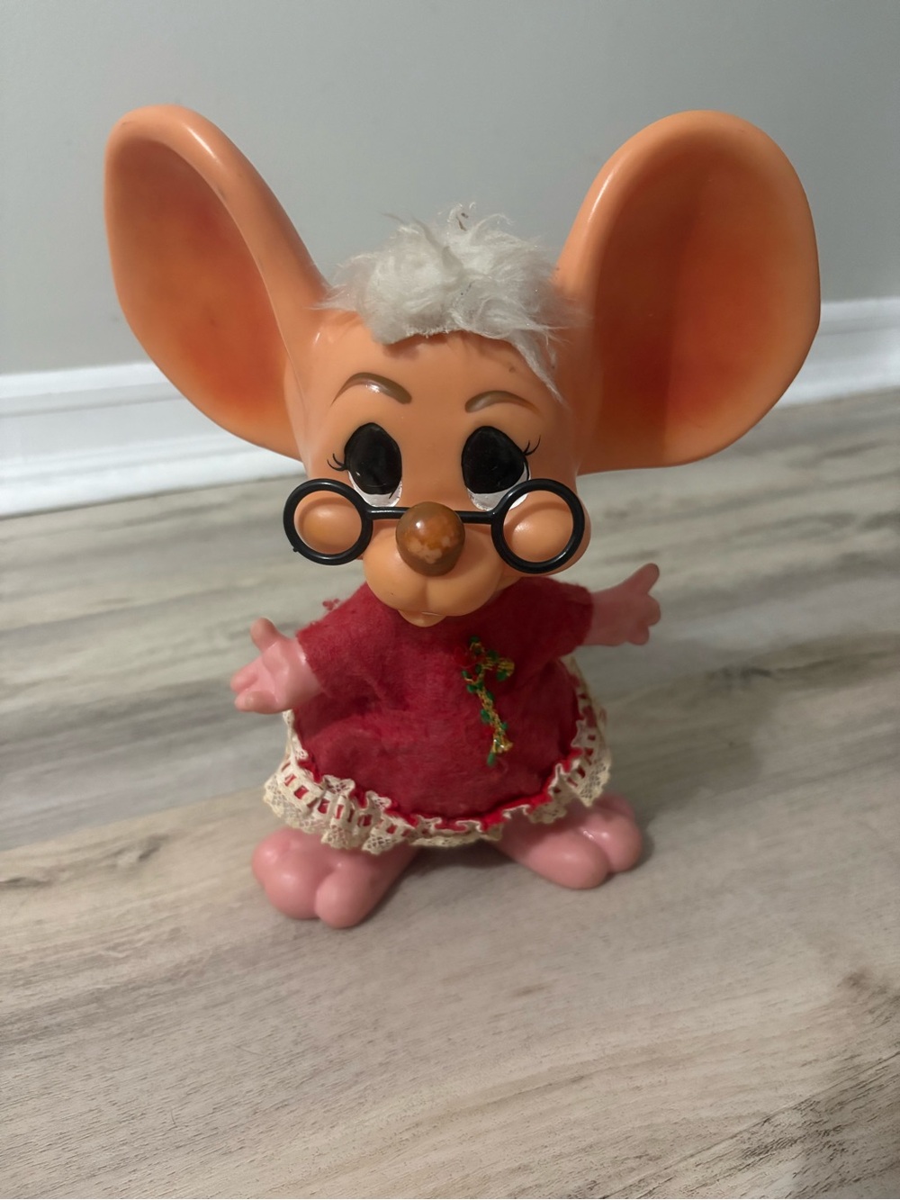 1970s Roy Des of Florida Mrs. Claus Big Ear Mouse Christmas Vintage Bank